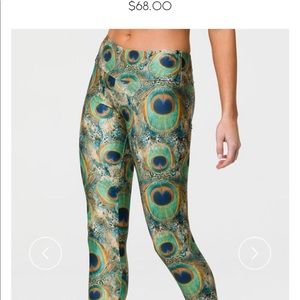 Onzie Peacock green legging size XS